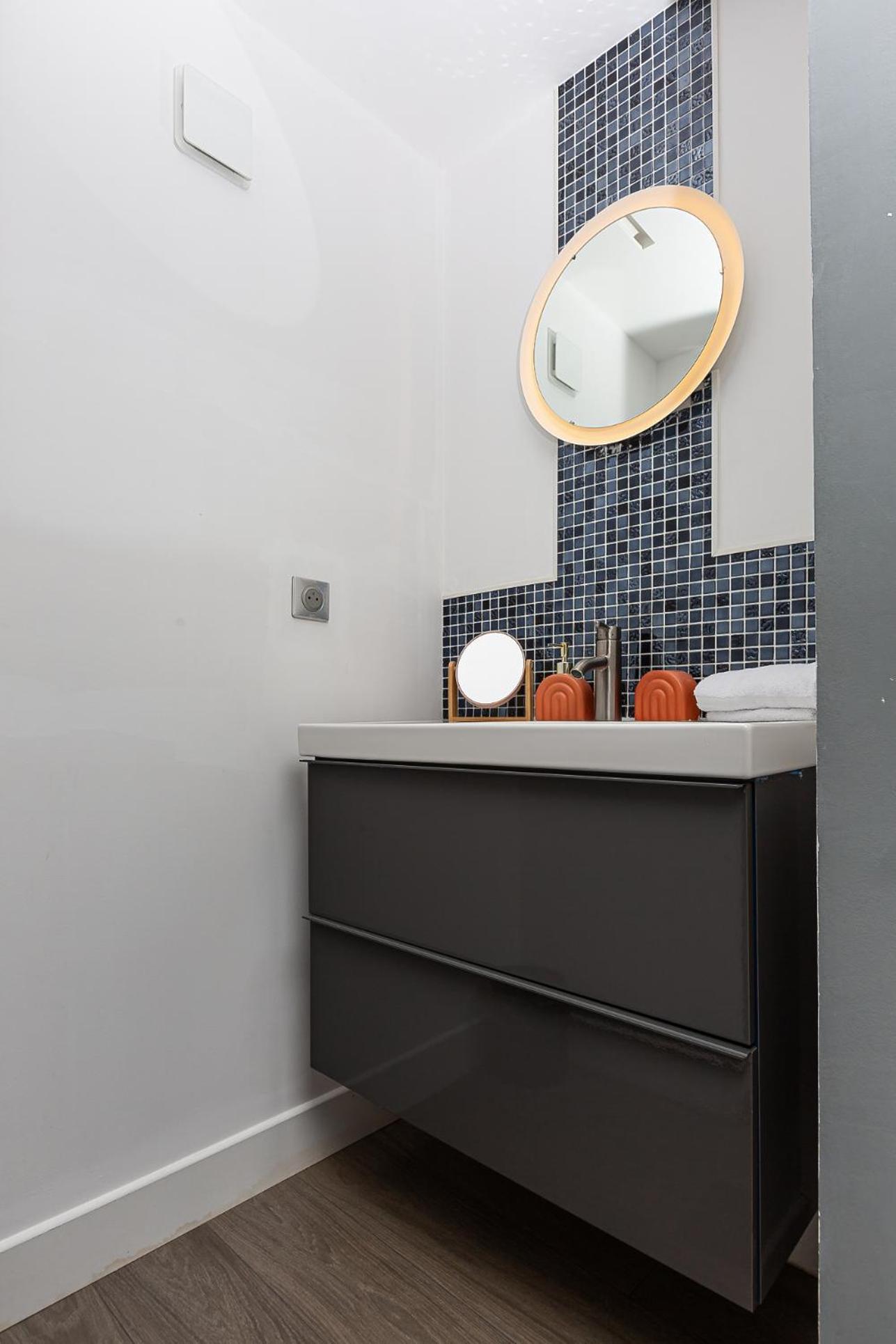 Gites Spa Strasbourg - Studio Romantique, Jacuzzi, Sauna, Terrasse Privee Furdenheim Eksteriør bilde
