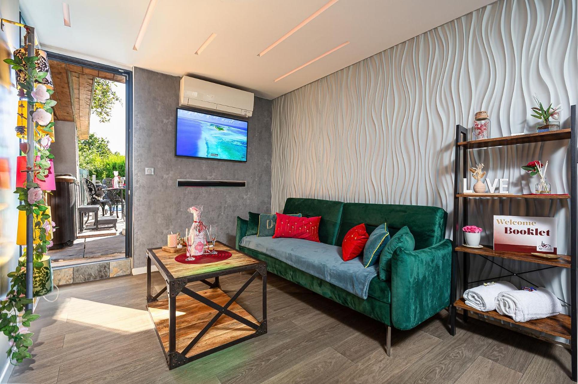Gites Spa Strasbourg - Studio Romantique, Jacuzzi, Sauna, Terrasse Privee Furdenheim Eksteriør bilde